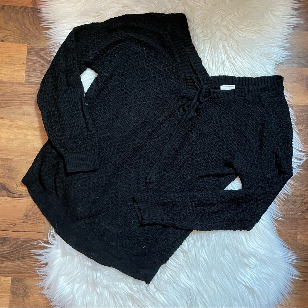 Day trip waffle-knit black sweater